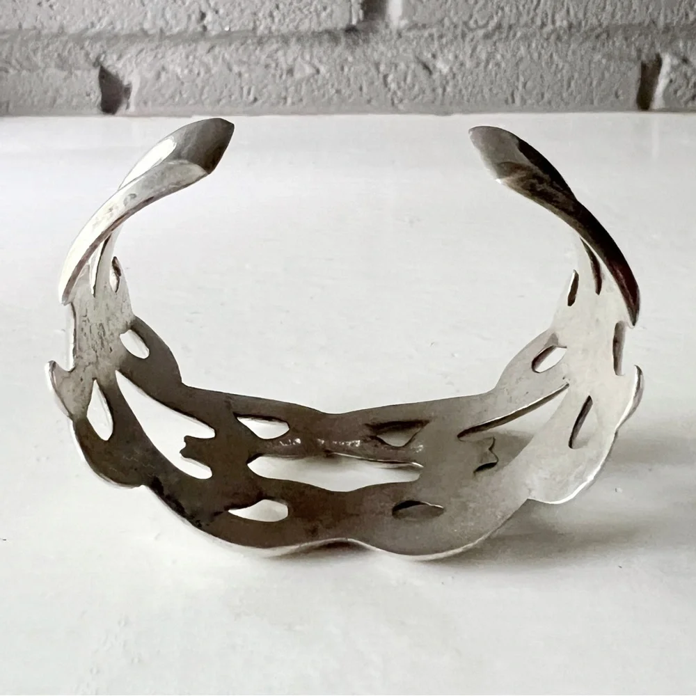 NATIVE Vintage Navajo Sandcast Southwestern Sterling Silver Wide Swirling Cuff